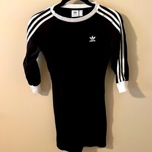 Adidas Dress 3 stripe - size 6 women’s